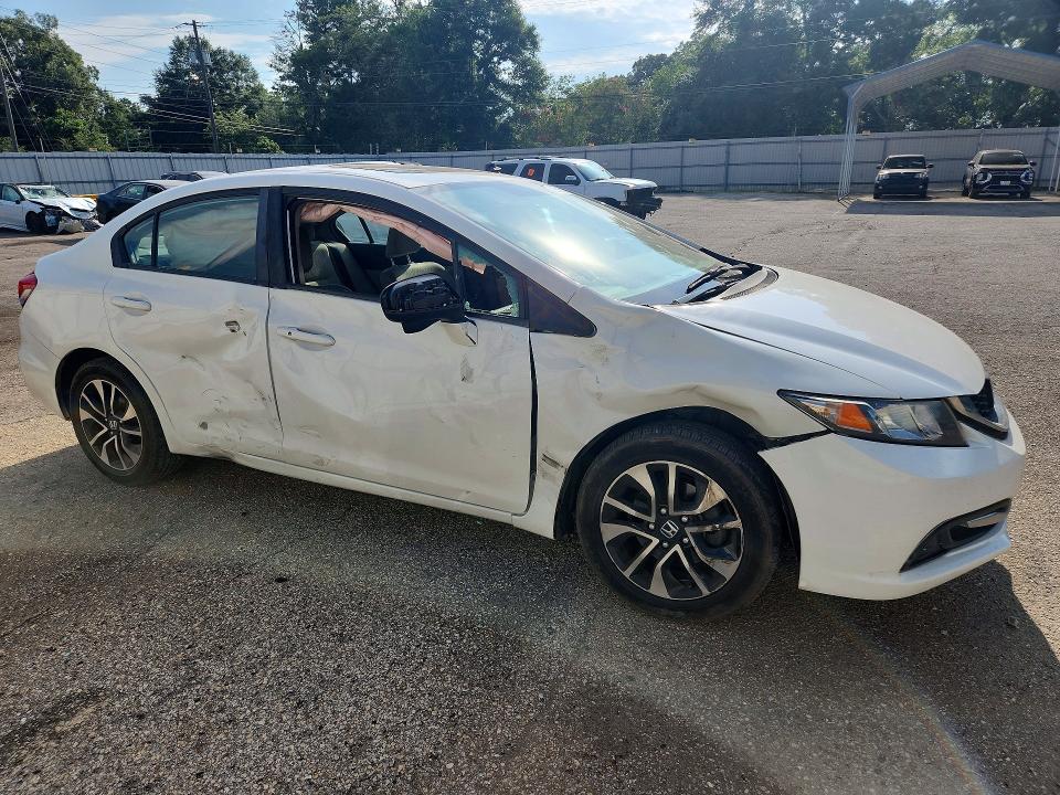 Photo 4 from auction – 2015 HONDA CIVIC with VIN 19XFB2F87FE095718