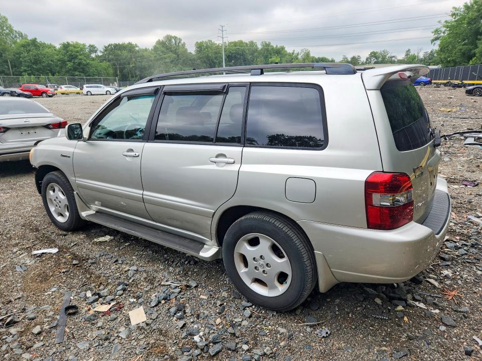 Photo 2 from auction – 2005 TOYOTA HIGHLANDER with VIN JTEEP21AX50126308