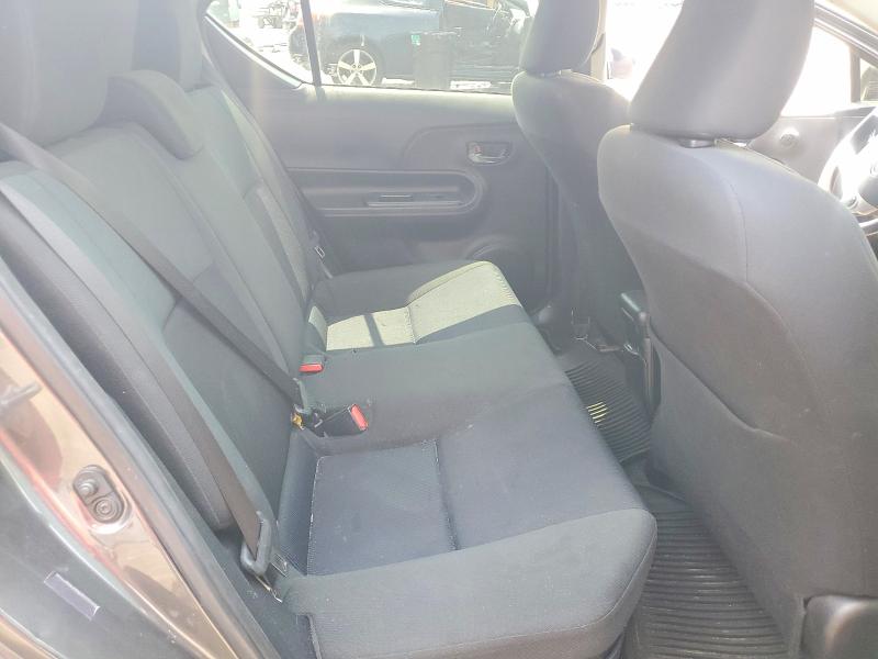 Photo 10 from auction – 2017 TOYOTA PRIUS C with VIN JTDKDTB33H1593770
