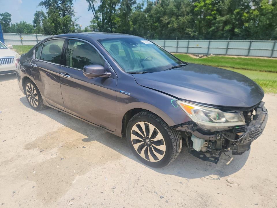 Photo 4 from auction – 2017 HONDA ACCORD with VIN JHMCR6F33HC021313
