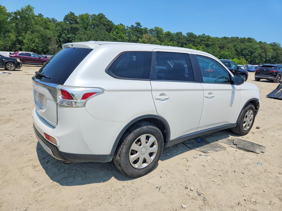 صورة رقم 3 من المزاد - 2015 MITSUBISHI OUTLANDER مع VIN JA4AD2A37FZ004168