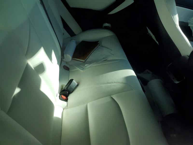Photo 10 from auction – 2018 TESLA MODEL 3 with VIN 5YJ3E1EBXJF081400