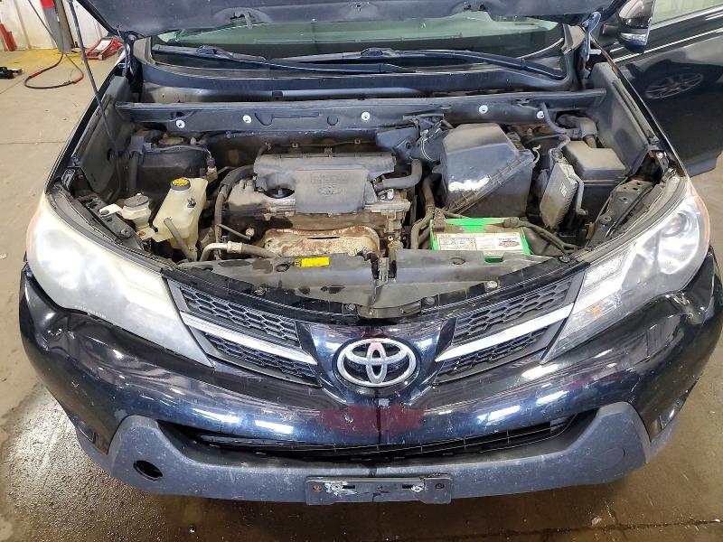 Photo 11 from auction – 2015 TOYOTA RAV4 with VIN 2T3DFREV4FW335128