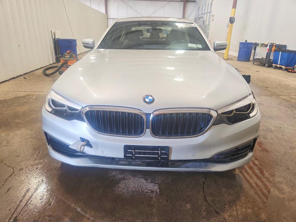 Photo 5 from auction – 2019 BMW 530XE with VIN WBAJB1C5XKB376270