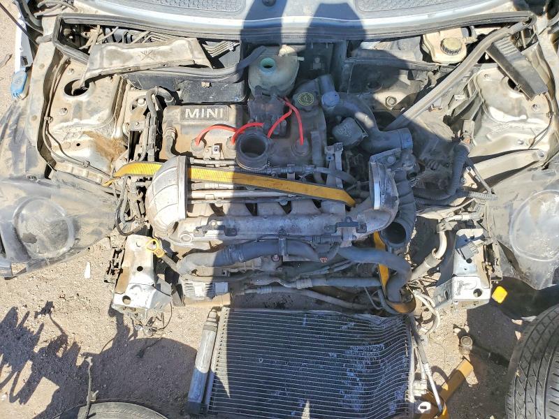 Photo 11 from auction – 2004 MINI COOPER with VIN WMWRE33424TD76468