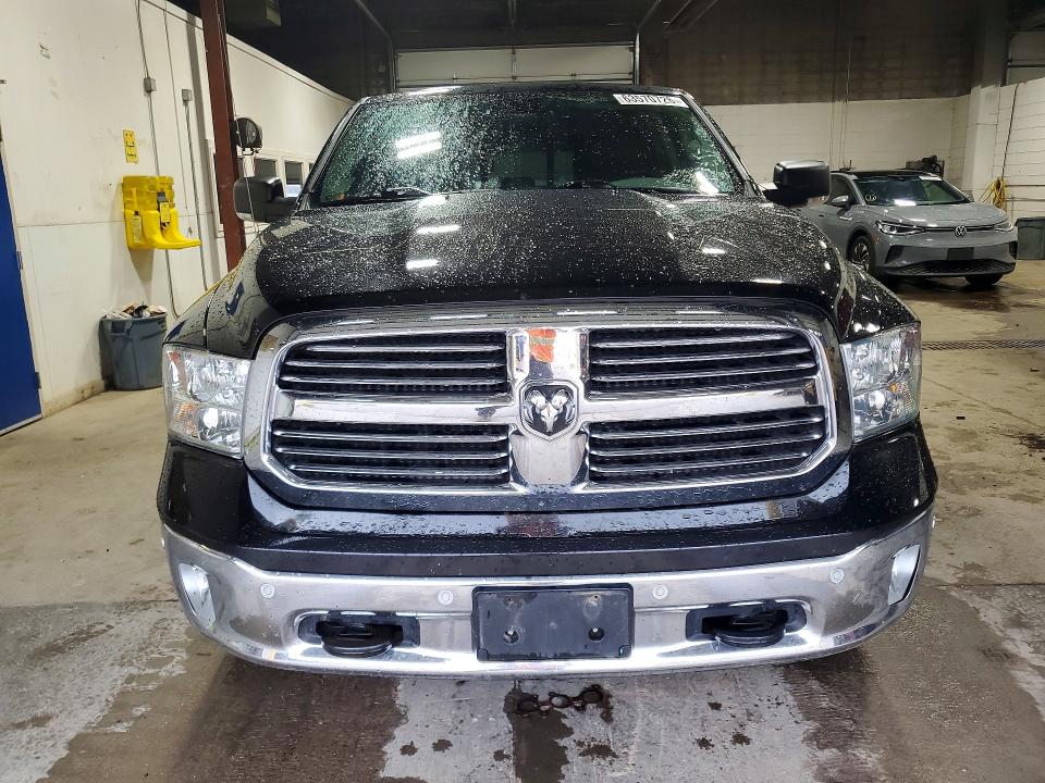 Photo 5 from auction – 2016 RAM 1500 with VIN 1C6RR7LM3GS158066