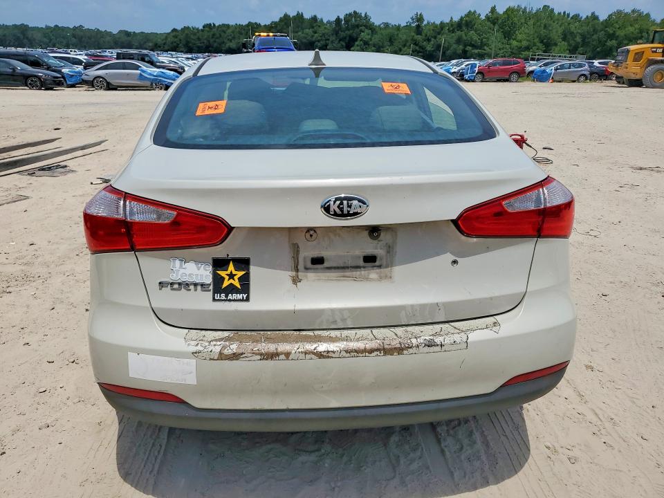 Photo 6 from auction – 2014 KIA FORTE with VIN KNAFK4A62E5160449