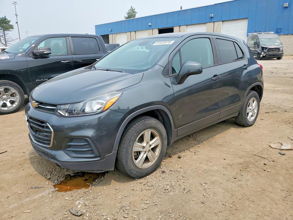 CHEVROLET TRAX 2019 with VIN 3GNCJNSBXKL335267 - Photo from auction