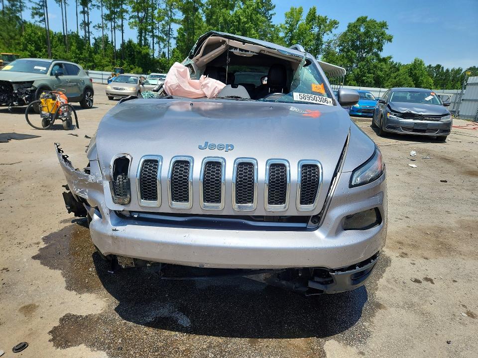 Photo 5 from auction – 2018 JEEP CHEROKEE with VIN 1C4PJLLB5JD504158