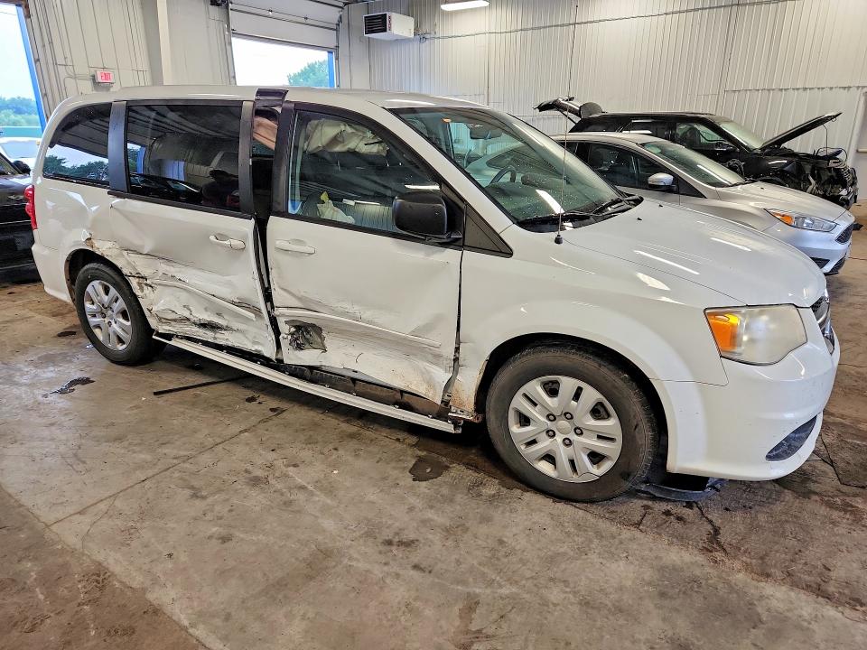 Photo 4 from auction – 2015 DODGE GRAND CARAVAN with VIN 2C4RDGBG6FR507305