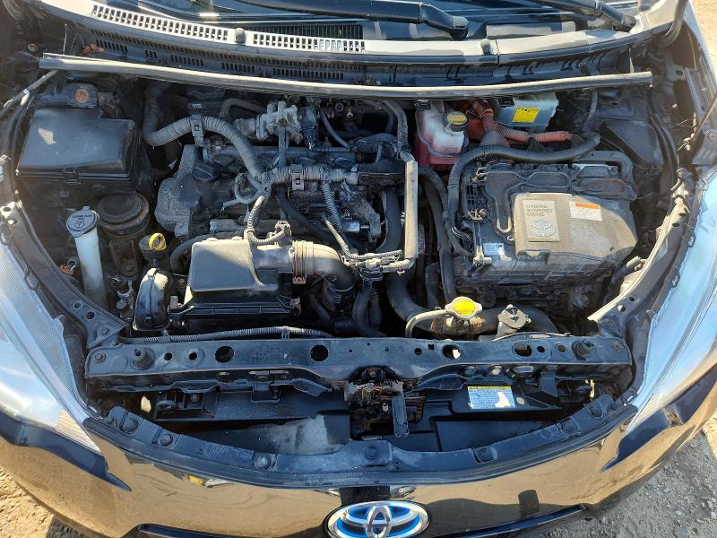 Photo 11 from auction – 2012 TOYOTA PRIUS C with VIN JTDKDTB32C1024952