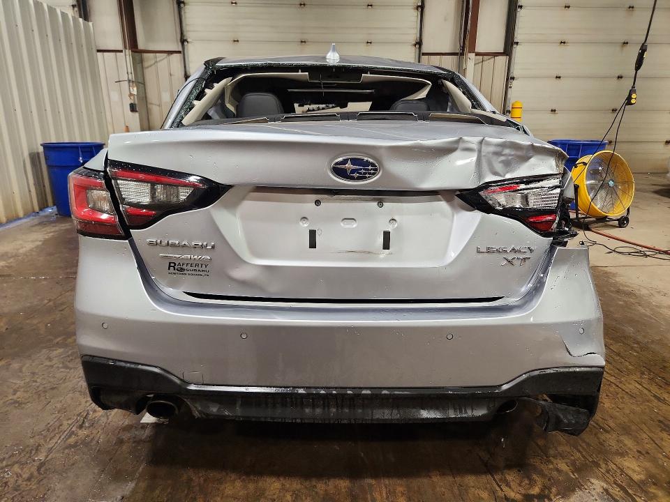 Photo 6 from auction – 2022 SUBARU LEGACY with VIN 4S3BWGN69N3010173