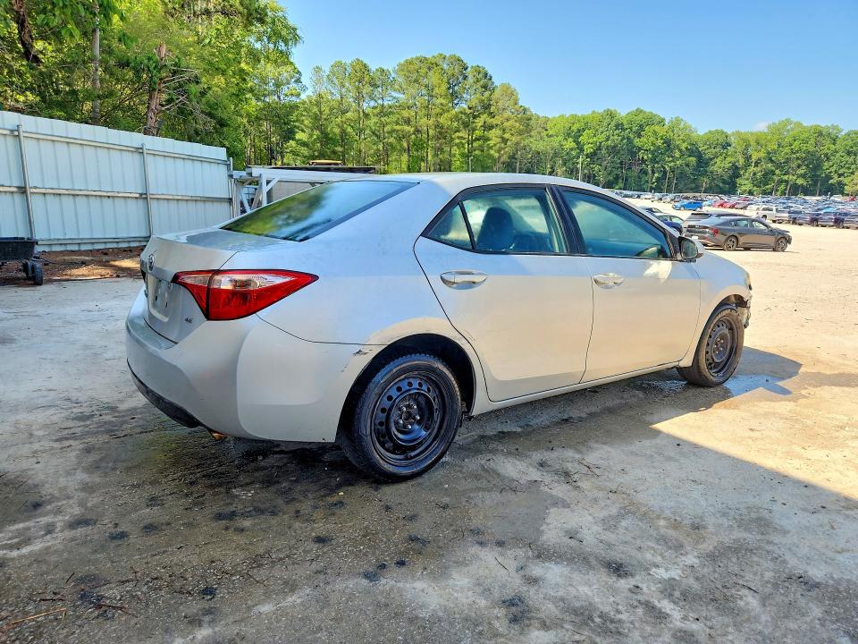Фото 3 с аукциона – 2017 TOYOTA COROLLA с VIN 5YFBURHE9HP706659
