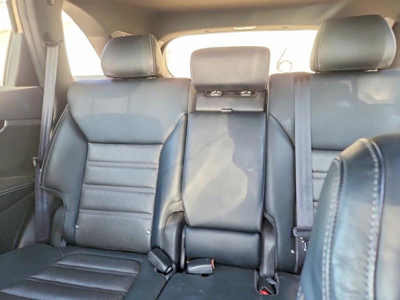 Photo 10 from auction – 2016 KIA SORENTO with VIN 5XYPKDA15GG114149