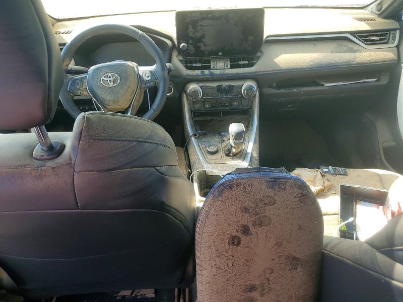 Photo 8 from auction – 2023 TOYOTA RAV4 with VIN 4T3E6RFV7PU107192