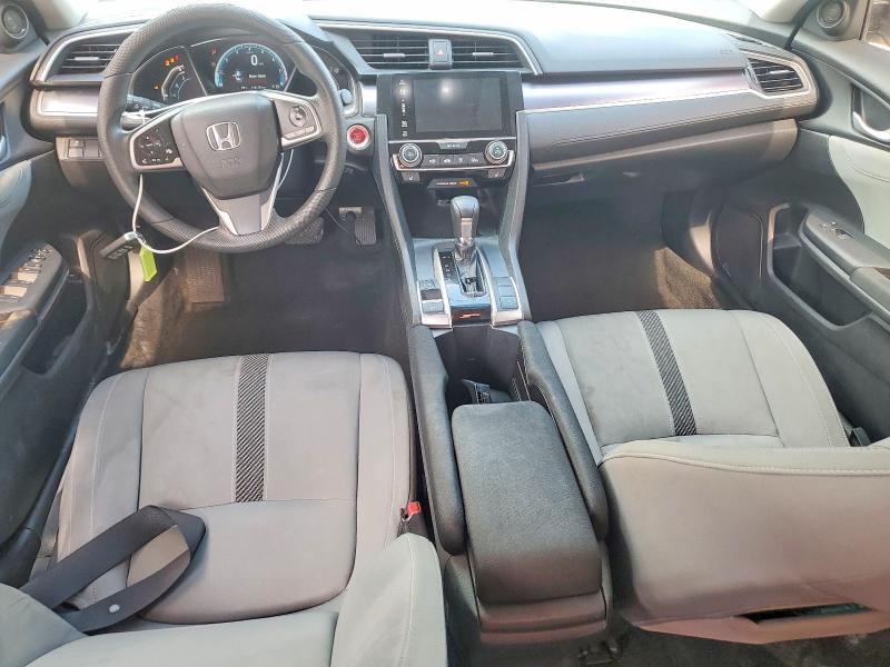 Photo 8 from auction – 2016 HONDA CIVIC with VIN 19XFC1F33GE003727