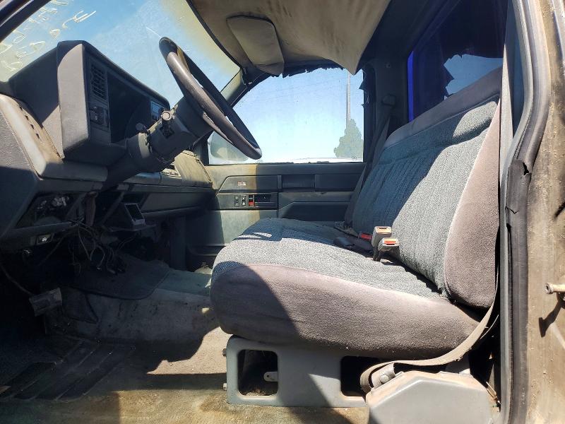 Photo 7 from auction – 1988 GMC GMT-400 with VIN 1GTDC14K8JE508098