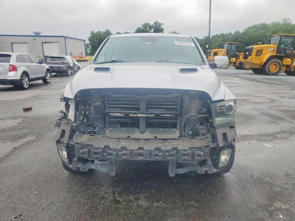 صورة رقم 5 من المزاد - 2014 RAM 1500 مع VIN 1C6RR6MT2ES372740