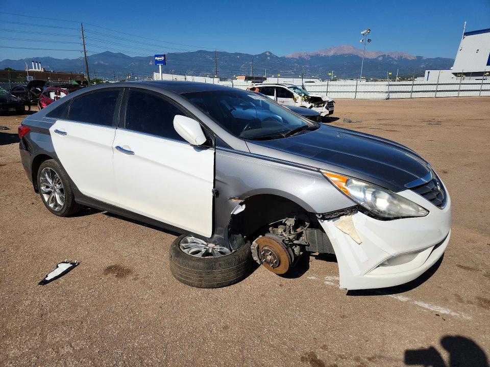 Photo 4 from auction – 2013 HYUNDAI SONATA with VIN 5NPEC4AC4DH565311