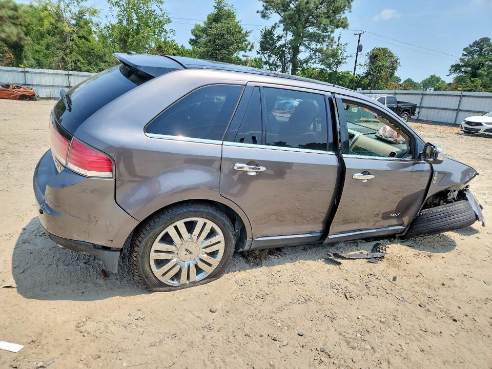 Foto 3 de la subasta – 2009 LINCOLN MKX con VIN 2LMDU68C49BJ09371