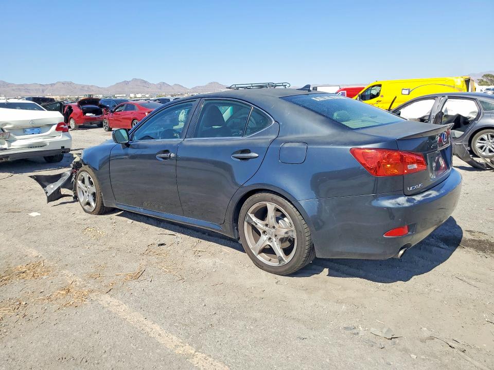 Zdjęcie 2 z aukcji – 2007 LEXUS IS z VIN JTHBK262172051611