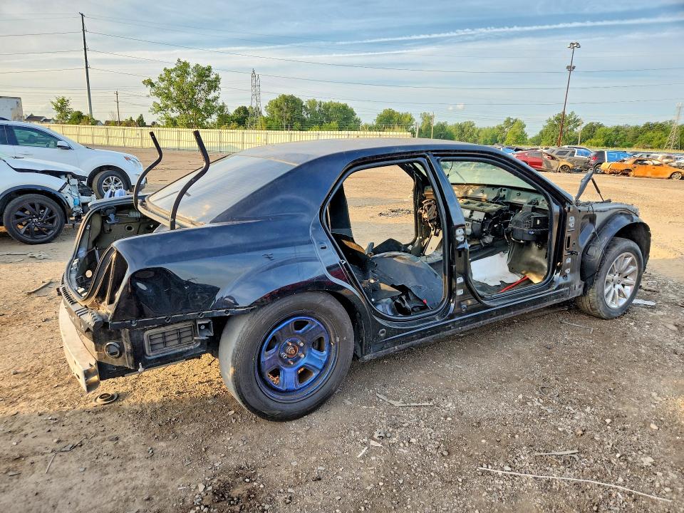 Zdjęcie 3 z aukcji – 2019 CHRYSLER 300 z VIN 2C3CCABG7KH682835