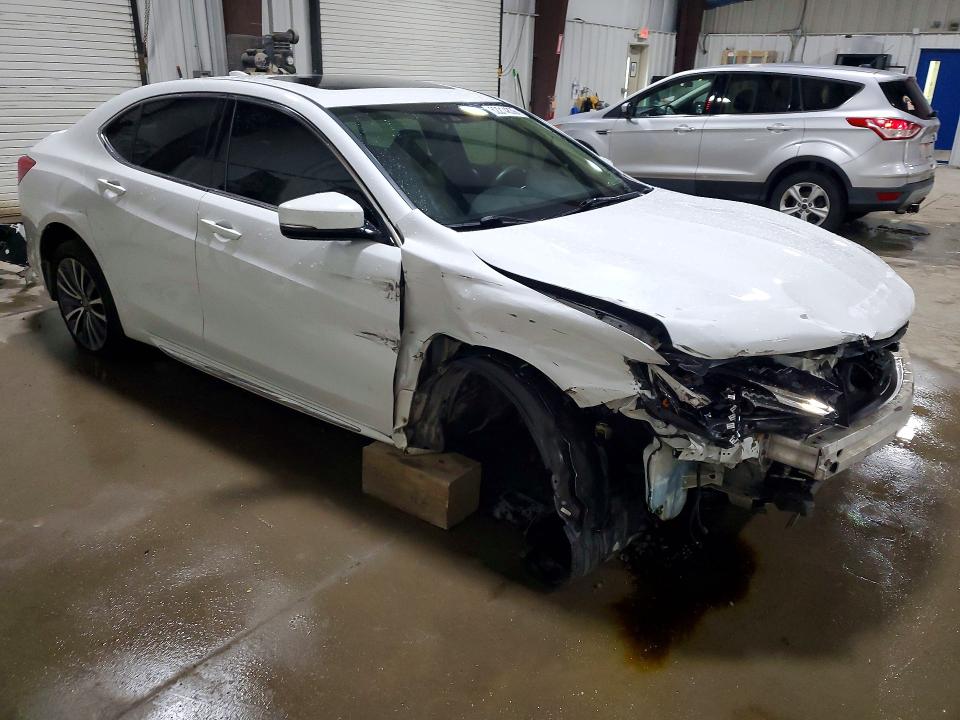 Photo 4 from auction – 2018 ACURA TLX with VIN 19UUB2F72JA008805