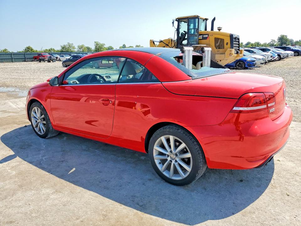 Photo 2 from auction – 2016 VOLKSWAGEN EOS with VIN WVWBW8AH4GV000932
