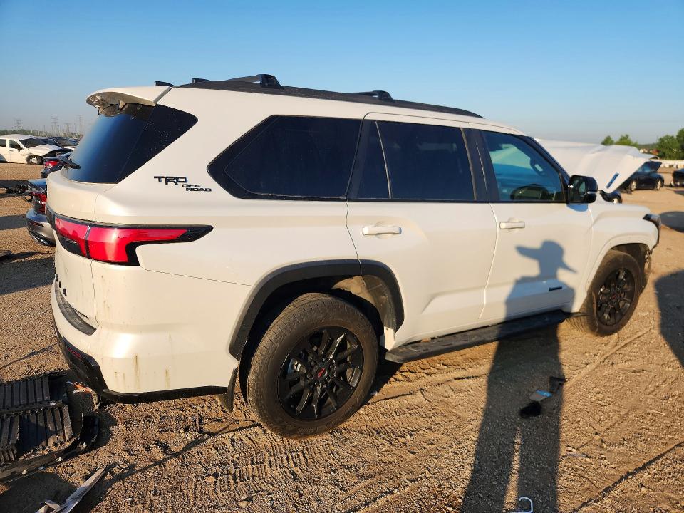 Photo 3 from auction – 2025 TOYOTA SEQUOIA with VIN 7SVAAABAXSX051180