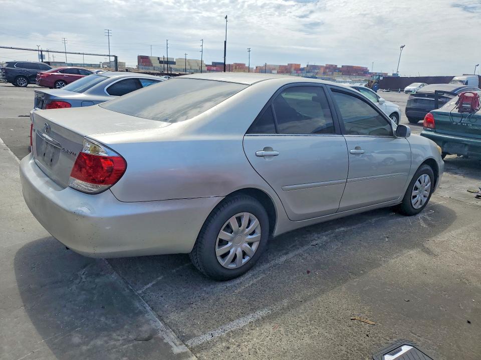 Photo 3 from auction – 2006 TOYOTA CAMRY with VIN 4T1BE30K26U669252