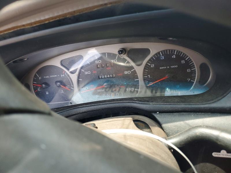 Photo 9 from auction – 1999 FORD TAURUS with VIN 1FAFP53U2XA154270