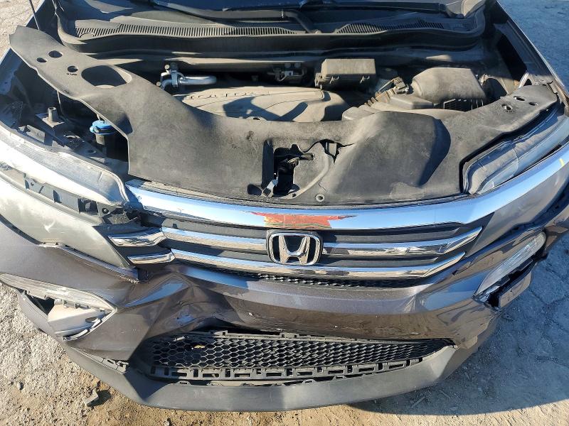Photo 12 from auction – 2017 HONDA PILOT with VIN 5FNYF6H59HB003917