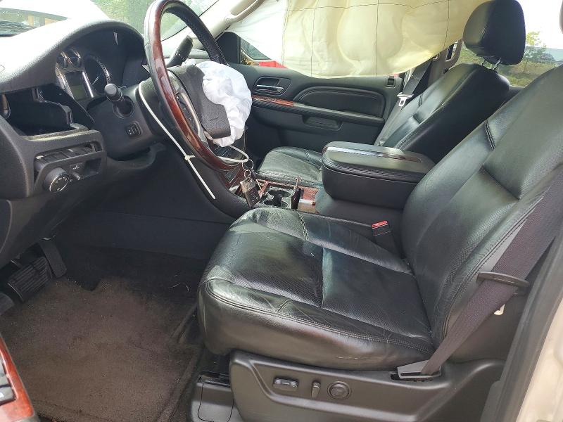 Photo 7 from auction – 2011 CADILLAC ESCALADE with VIN 3GYT4MEF6BG136325