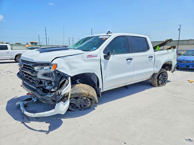 CHEVROLET SILVERADO 2023 with VIN 3GCUDFEL4PG316938 - Photo from auction
