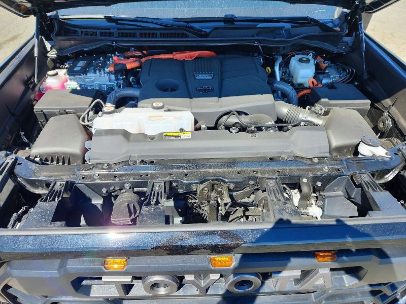 Photo 11 from auction – 2026 TOYOTA TUNDRA with VIN 5TFPC5DBXTX127722