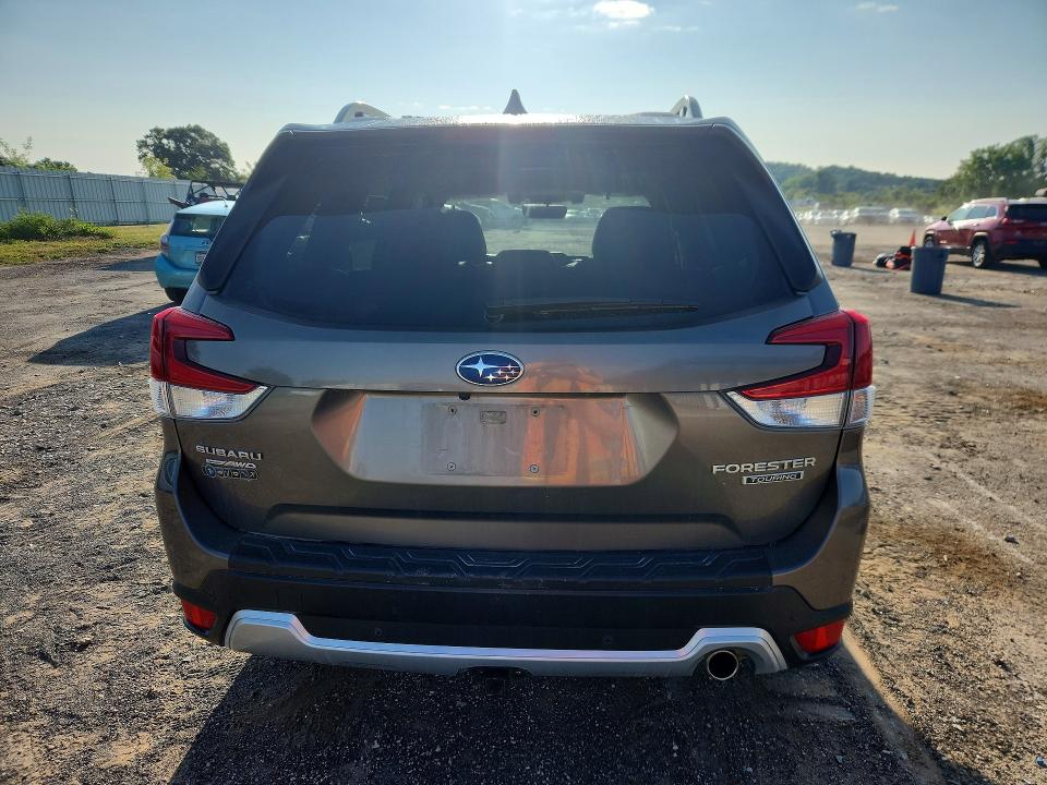 Photo 6 from auction – 2020 SUBARU FORESTER with VIN JF2SKAXC3LH416169