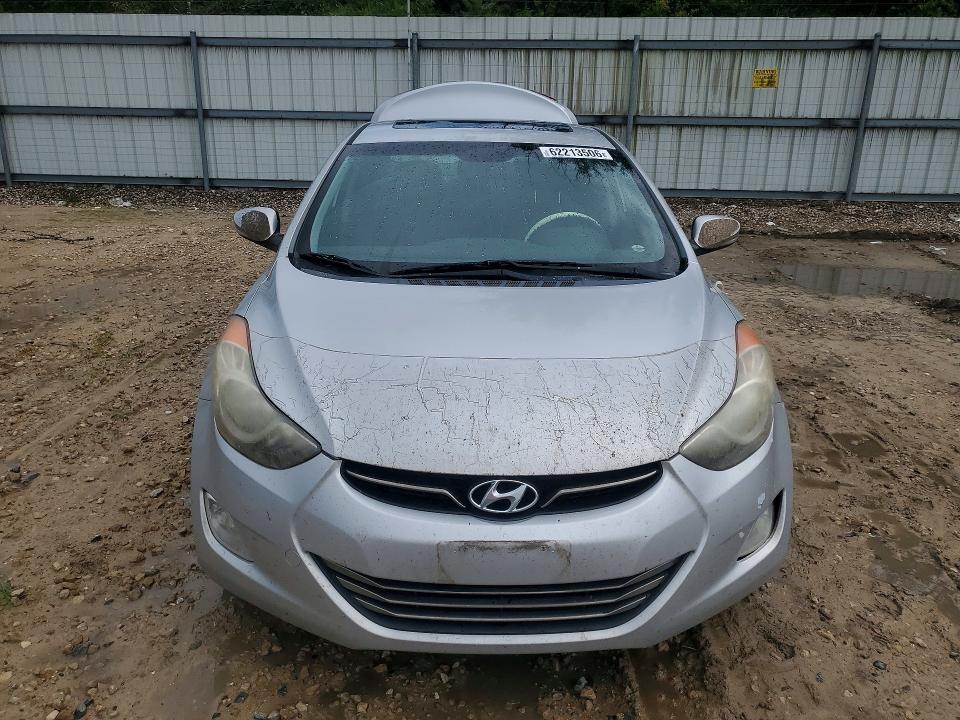 Photo 5 from auction – 2013 HYUNDAI ELANTRA with VIN KMHDH4AEXDU594943