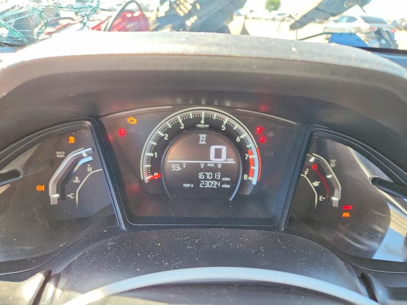 Photo 9 from auction – 2018 HONDA CIVIC with VIN 2HGFC2F52JH584576