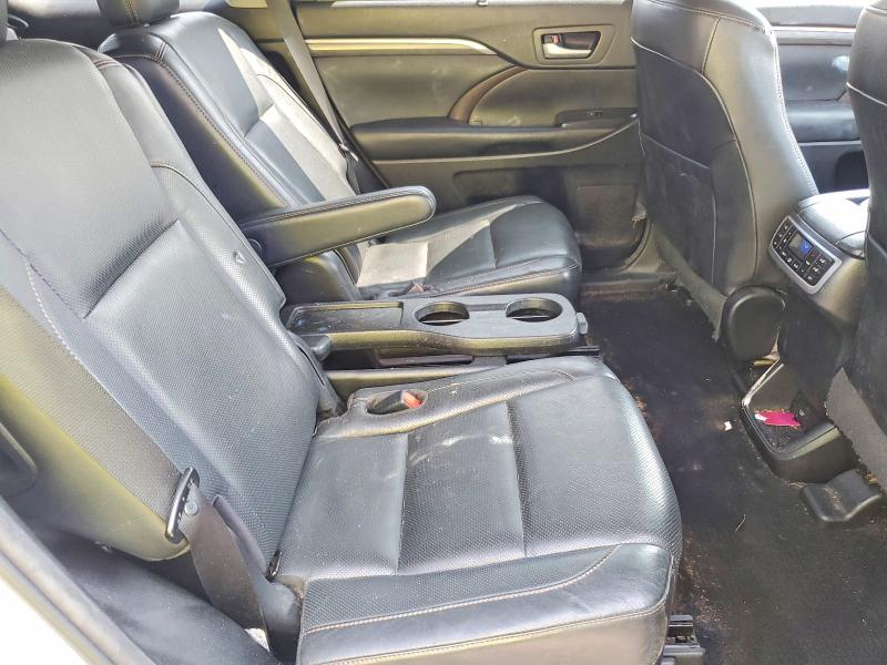 Foto 11 de la subasta – 2017 TOYOTA HIGHLANDER con VIN 5TDDZRFHXHS467430