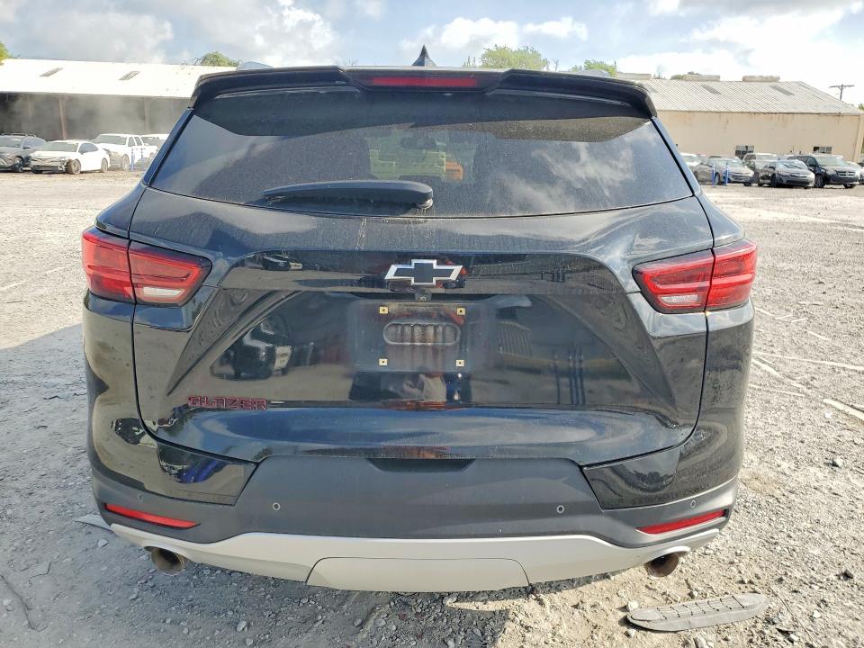 Photo 6 from auction – 2023 CHEVROLET BLAZER with VIN 3GNKBDRS7PS108527