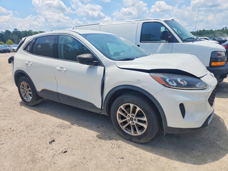 Photo 4 from auction – 2022 FORD ESCAPE with VIN 1FMCU9G60NUA60887