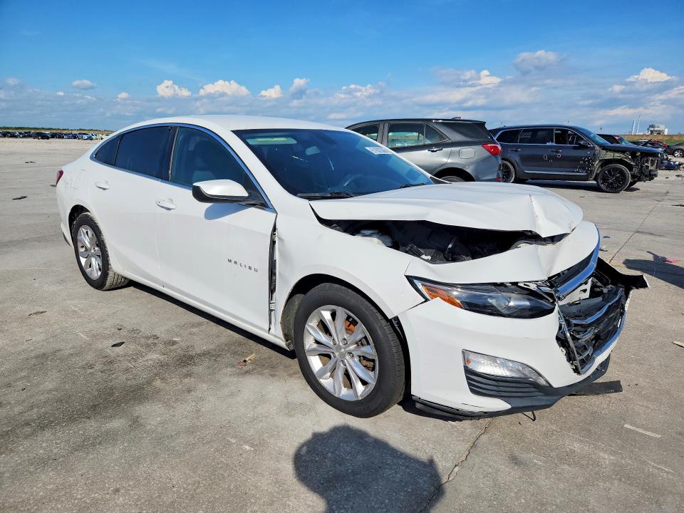 Photo 4 from auction – 2020 CHEVROLET MALIBU with VIN 1G1ZD5ST7LF069908