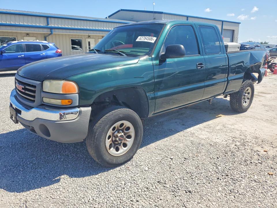 GMC NEW SIERRA 2005 z numerem VIN 2GTEK19B351283564 - Zdjęcie z aukcji