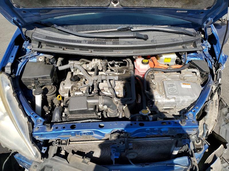 Photo 11 from auction – 2012 TOYOTA PRIUS C with VIN JTDKDTB32C1527638