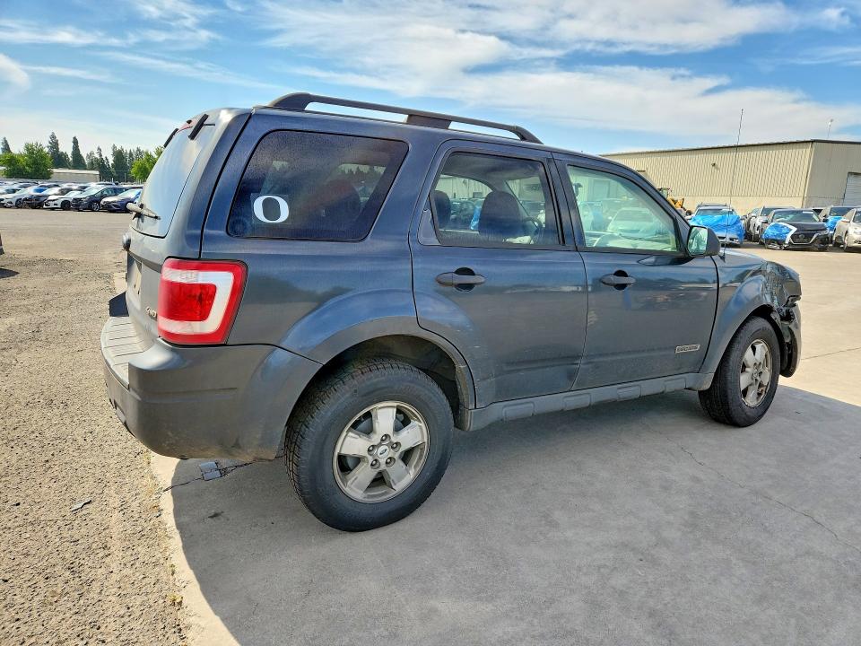 Photo 3 from auction – 2008 FORD ESCAPE with VIN 1FMCU93Z98KB80123
