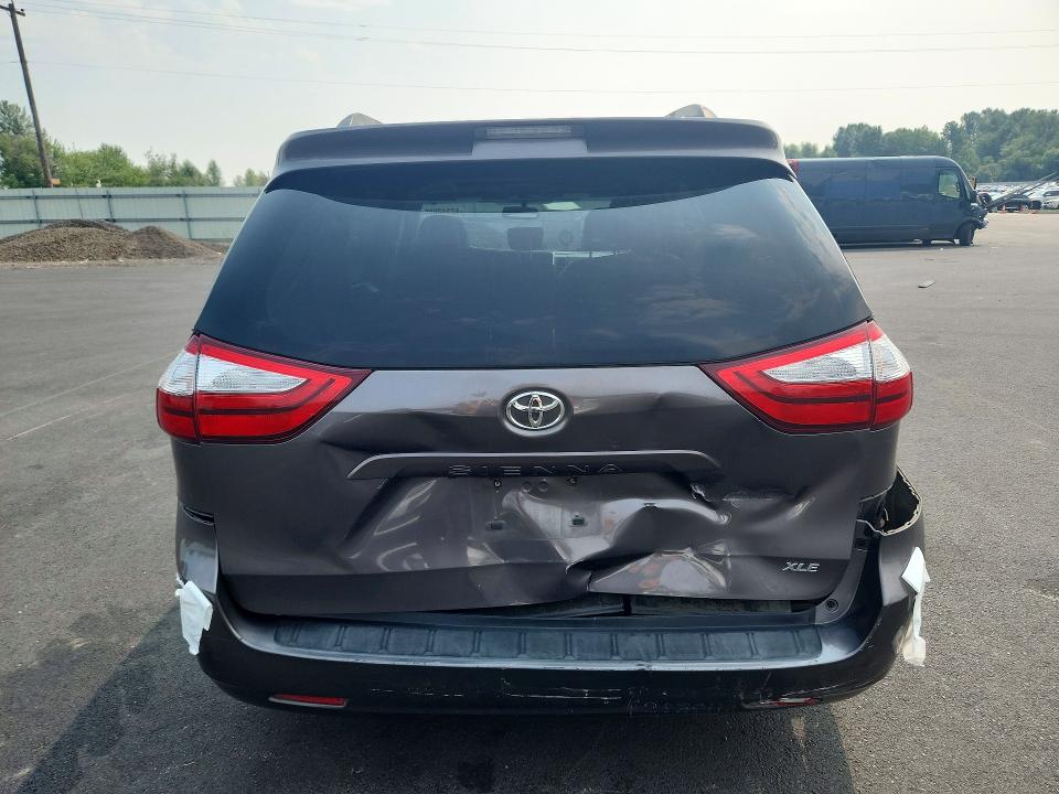 Photo 6 from auction – 2015 TOYOTA SIENNA with VIN 5TDYK3DC9FS603456