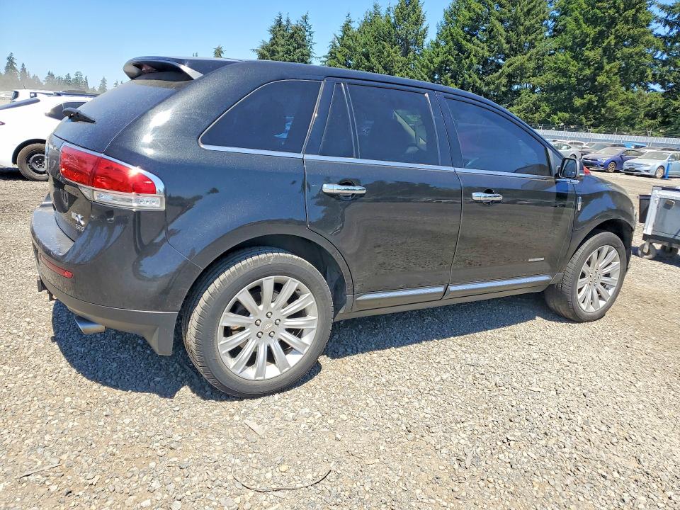Photo 3 from auction – 2013 LINCOLN MKX with VIN 2LMDJ8JKXDBL16538