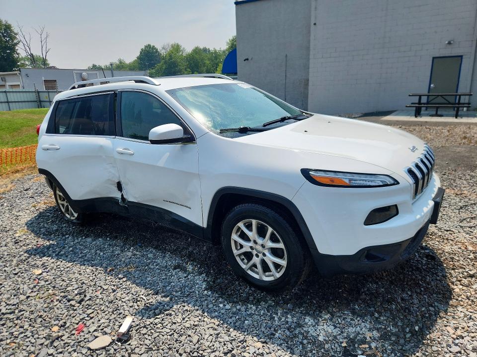 Photo 4 from auction – 2016 JEEP CHEROKEE with VIN 1C4PJMCB1GW227964