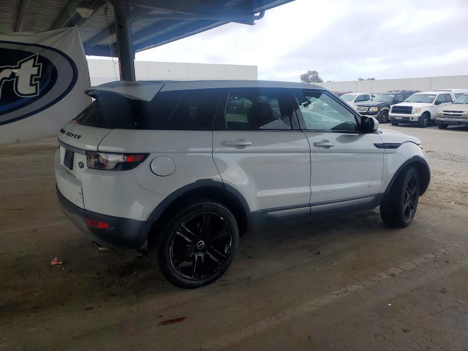 Photo 3 from auction – 2012 LAND ROVER RANGE ROVER EVOQUE with VIN SALVP2BG9CH633182