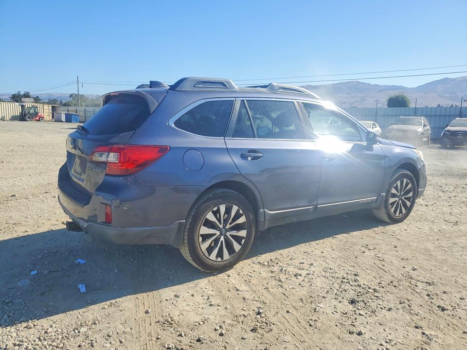 Photo 3 from auction – 2017 SUBARU OUTBACK with VIN 4S4BSAKC6H3266273